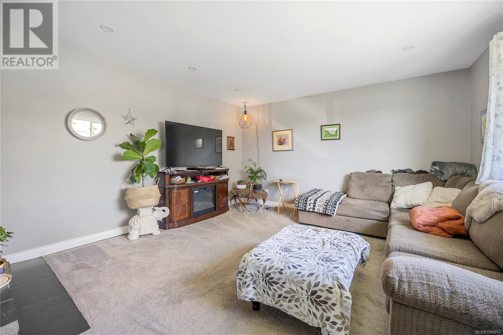 Property at 2188 Lark Cres image 4