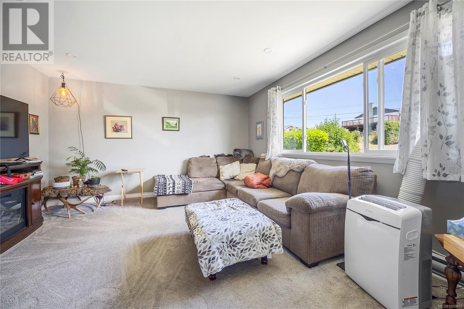 Property at 2188 Lark Cres image 5