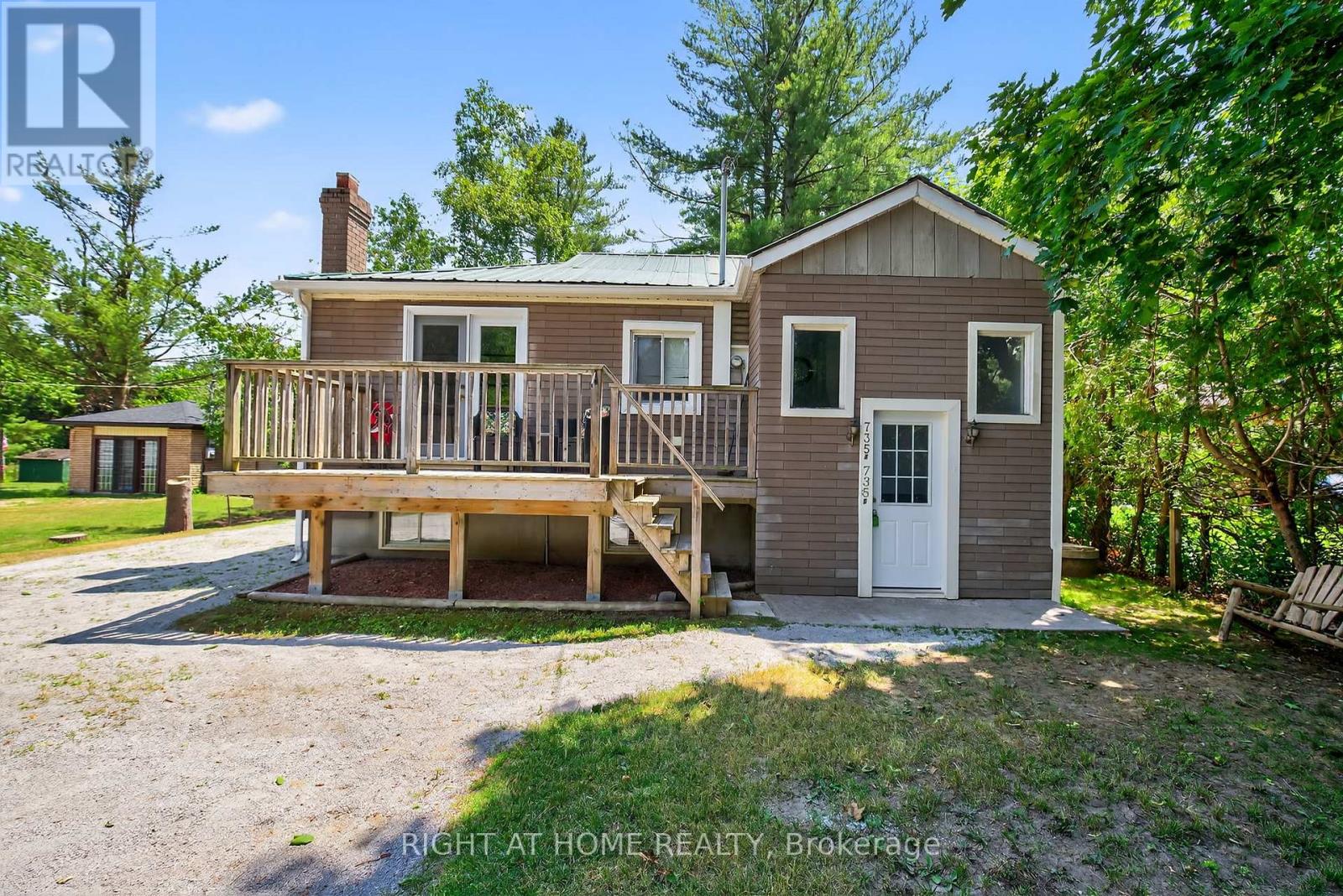 Property at 735 PINEGROVE AVENUE image 2