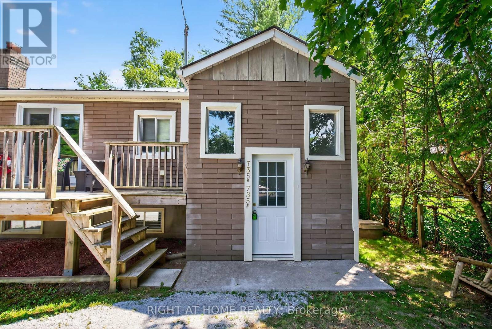 Property at 735 PINEGROVE AVENUE image 4
