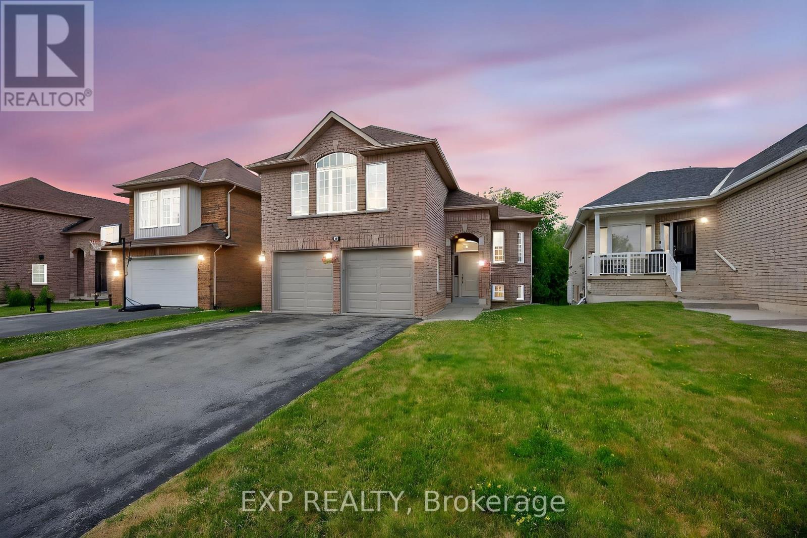 Property at 26 WOODHAVEN CRESCENT image 1