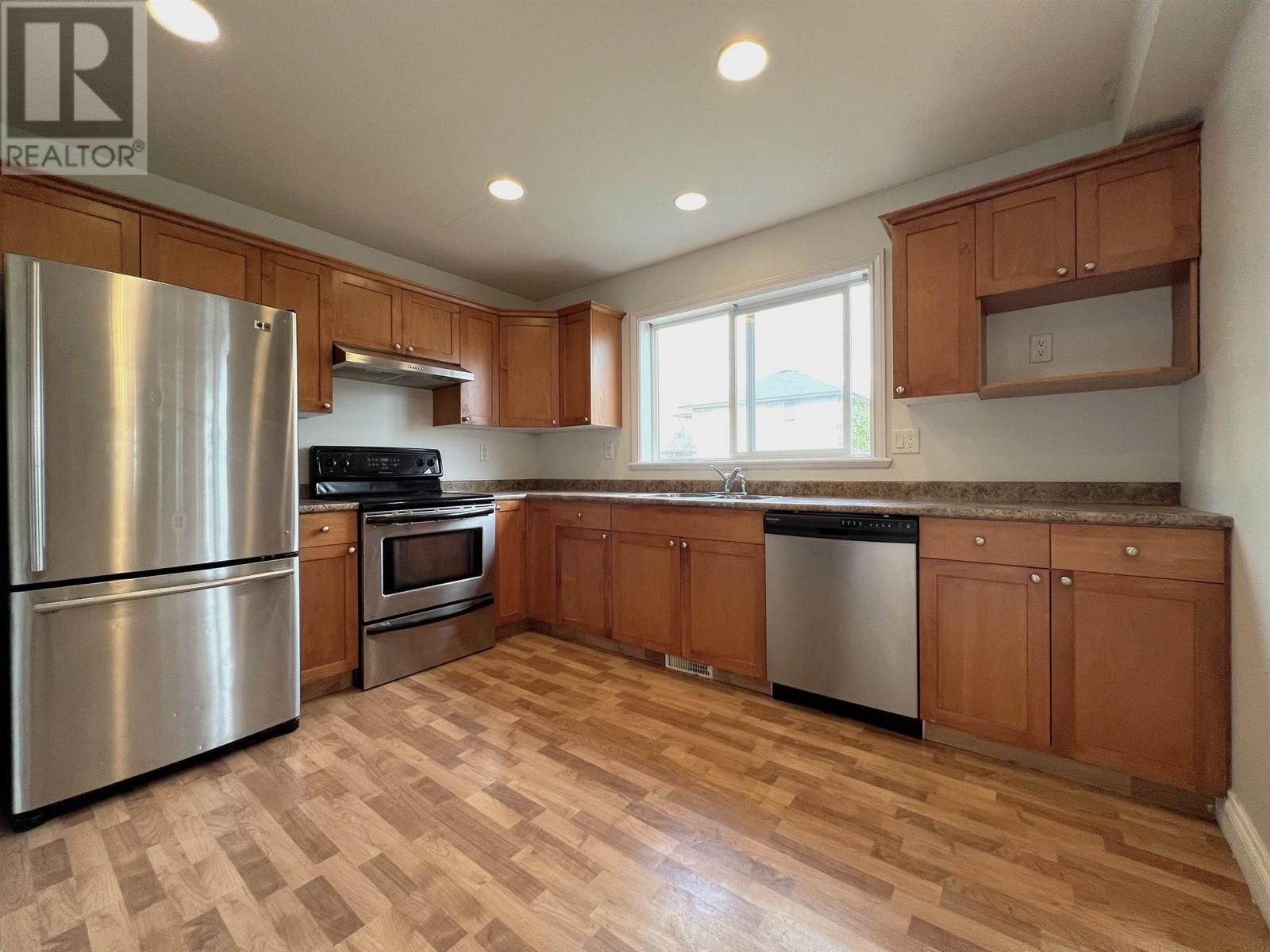 Property at 4728 HILL AVENUE image 3
