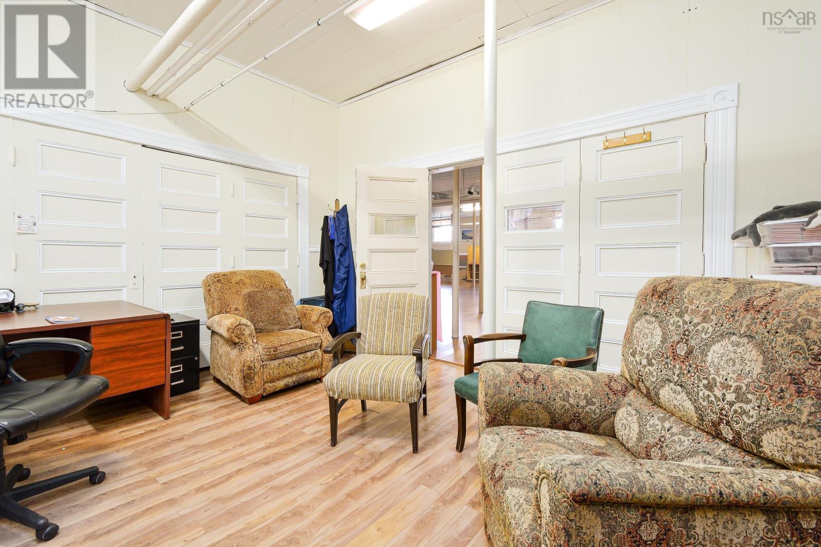 270 Commercial Street, Glace Bay, Nova Scotia  B1A 6B4 - Photo 31 - 202500199