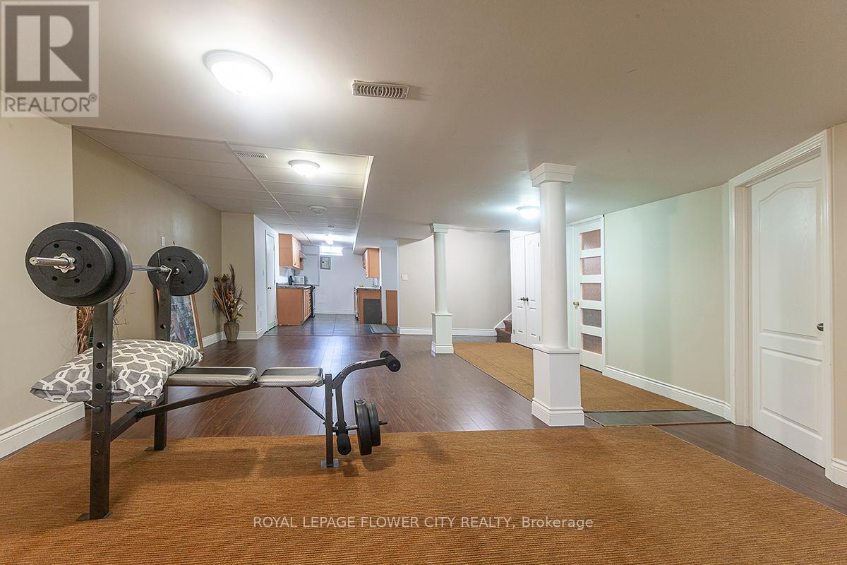 2 Yellow Avens Boulevard, Brampton, Ontario  L6R 0R5 - Photo 45 - W12260178