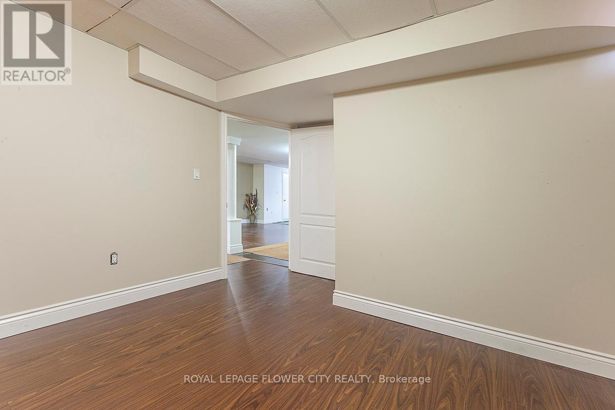 2 Yellow Avens Boulevard, Brampton, Ontario  L6R 0R5 - Photo 50 - W12260178