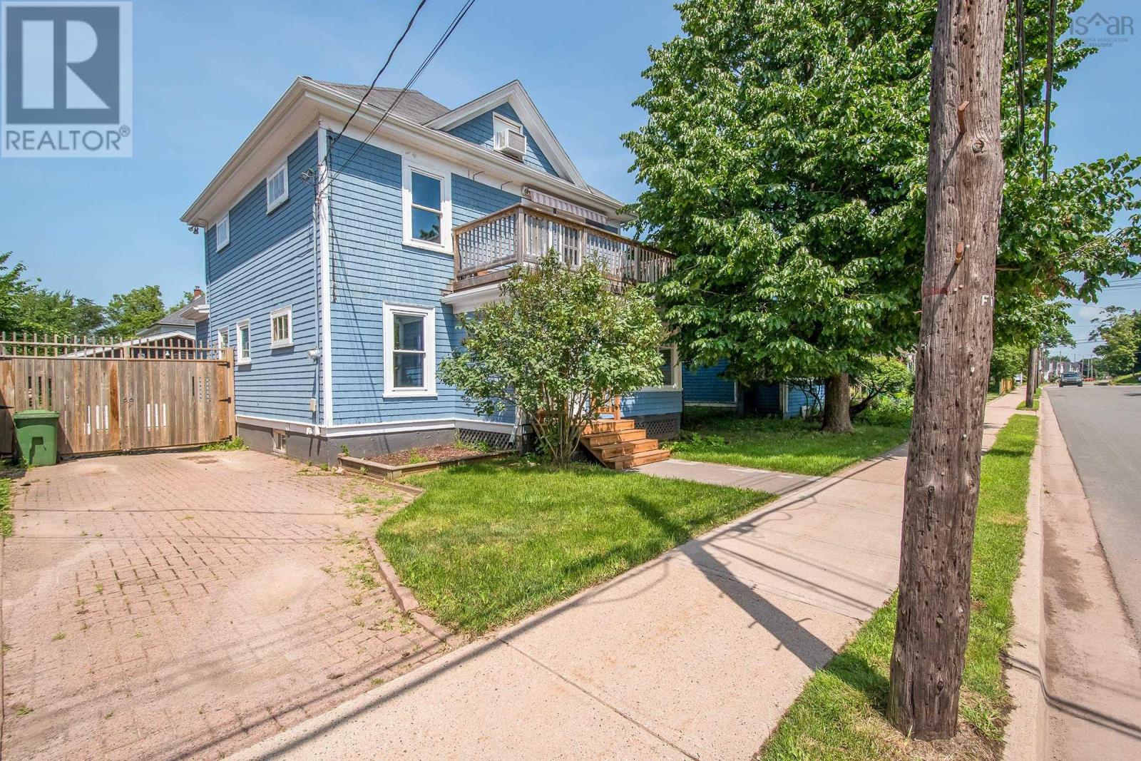 167 Brunswick Street, Truro, Nova Scotia  B2N 2H7 - Photo 3 - 202508818