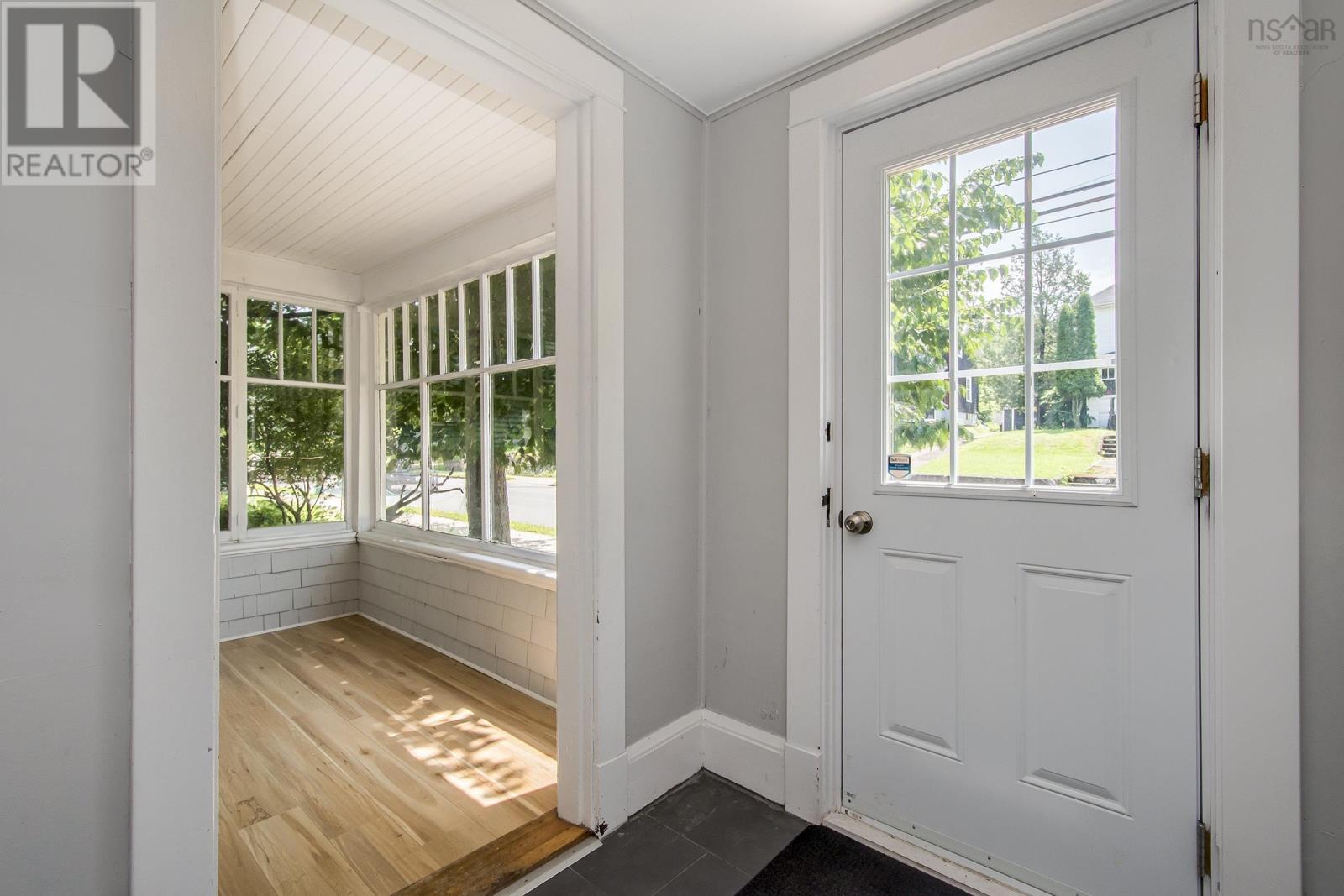 167 Brunswick Street, Truro, Nova Scotia  B2N 2H7 - Photo 8 - 202508818
