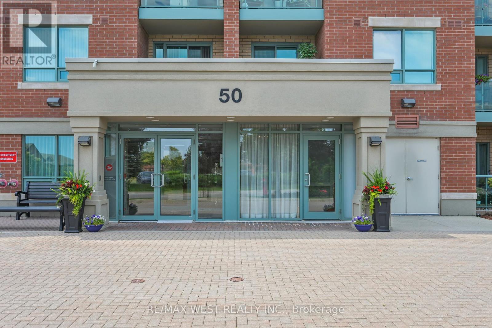 Property at 117 - 50 VIA ROSEDALE image 3