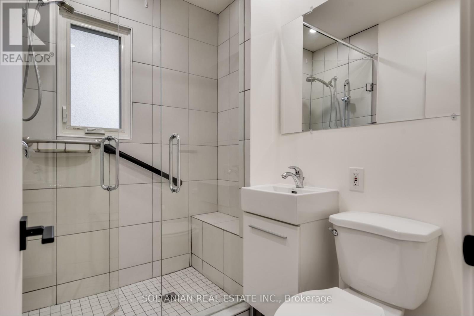 35 Cheshire Drive, Toronto, Ontario  M9B 2N7 - Photo 12 - W12263481