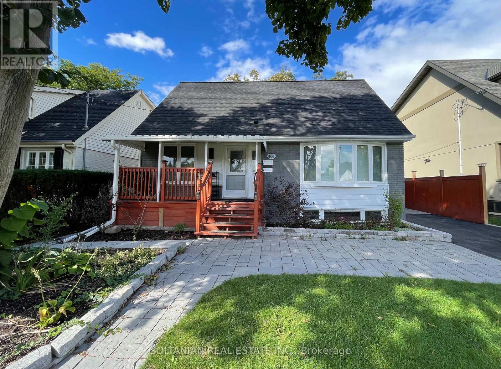 35 Cheshire Drive, Toronto, Ontario  M9B 2N7 - Photo 45 - W12263481