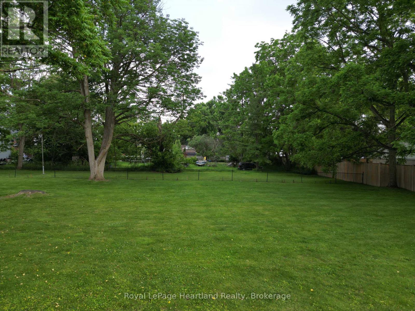 231 William Street, South Huron, Ontario  N0M 1S2 - Photo 12 - X12263587