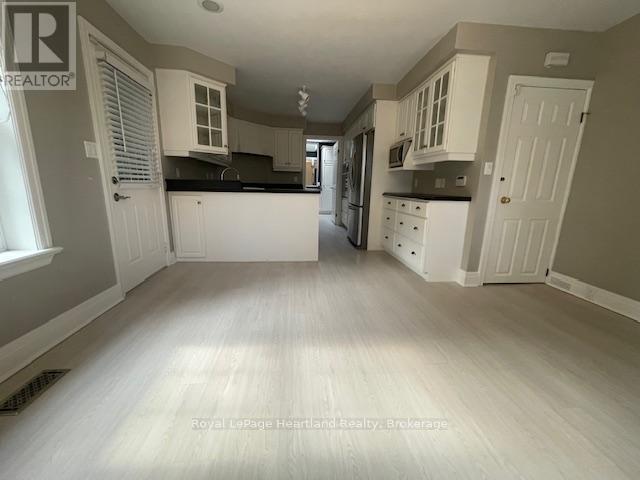 231 William Street, South Huron, Ontario  N0M 1S2 - Photo 18 - X12263587