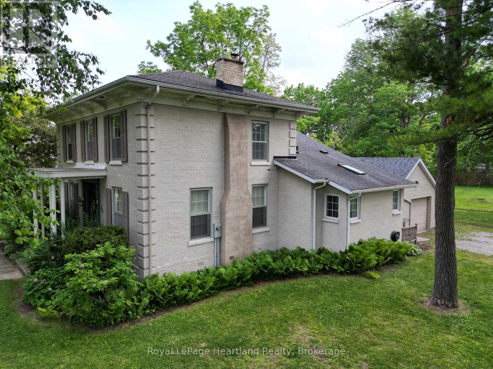 231 William Street, South Huron, Ontario  N0M 1S2 - Photo 3 - X12263587