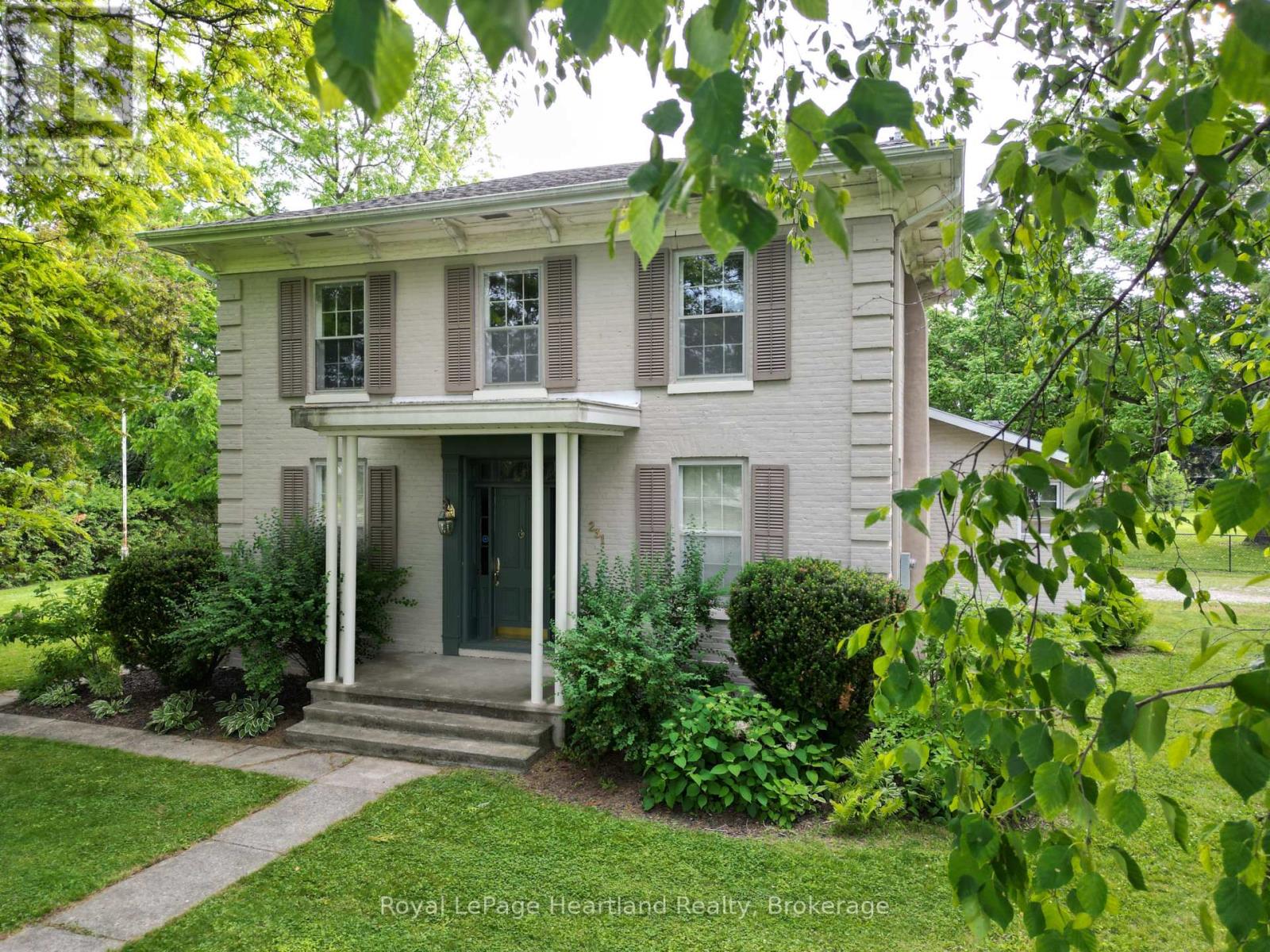 231 William Street, South Huron, Ontario  N0M 1S2 - Photo 7 - X12263587