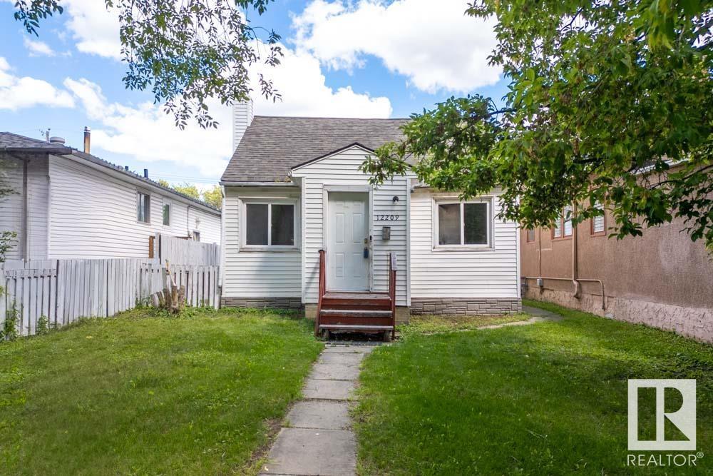 Property at 12209 92 ST NW image 1