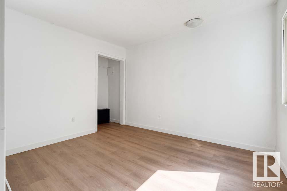 Property at 12209 92 ST NW image 5