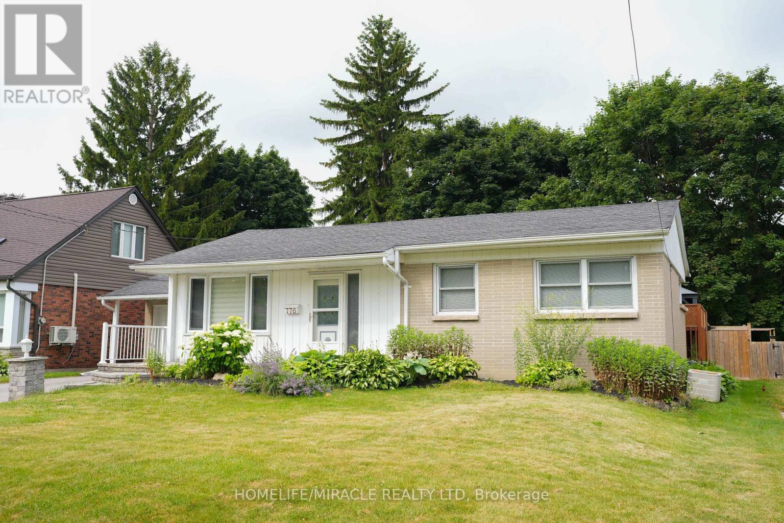 776 Grierson Street, Oshawa (O'neill), Ontario  L1G 5J7 - Photo 3 - E12254070
