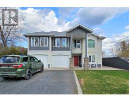 100 Queen ST, Barwick, Ontario