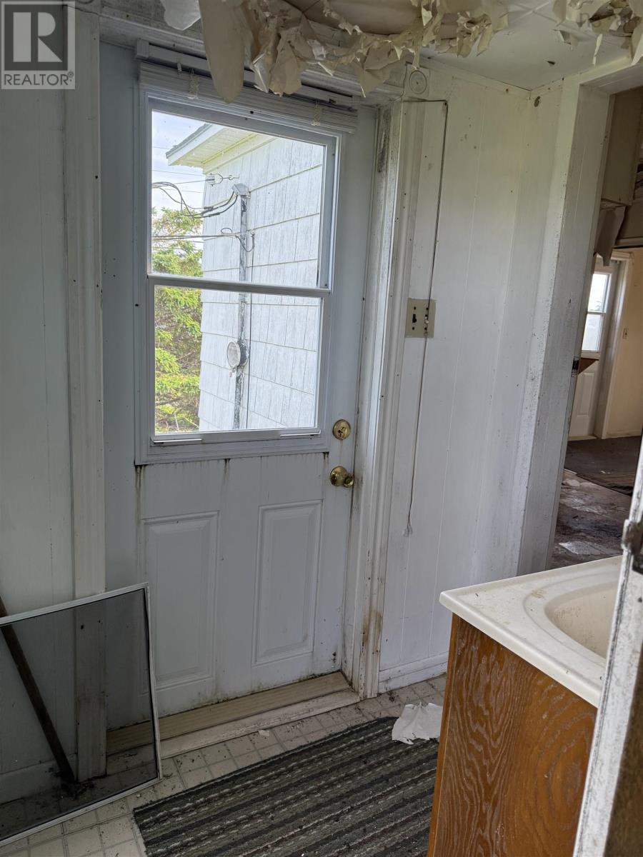 19 Obrien Road, L'ardoise, Nova Scotia  B0E 1S0 - Photo 16 - 202516658