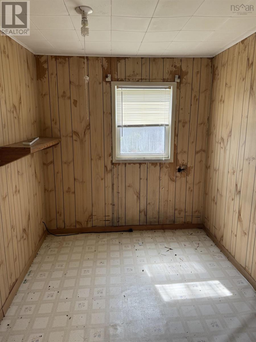 19 Obrien Road, L'ardoise, Nova Scotia  B0E 1S0 - Photo 2 - 202516658