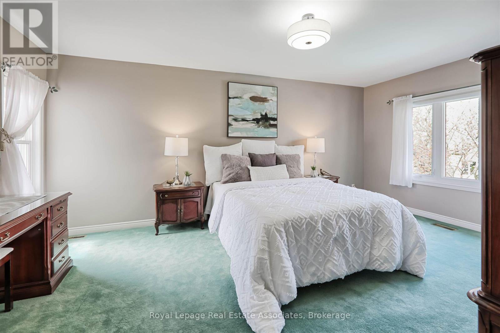 599 Lakeside Avenue, Mississauga, Ontario  L5G 1N7 - Photo 18 - W12263166