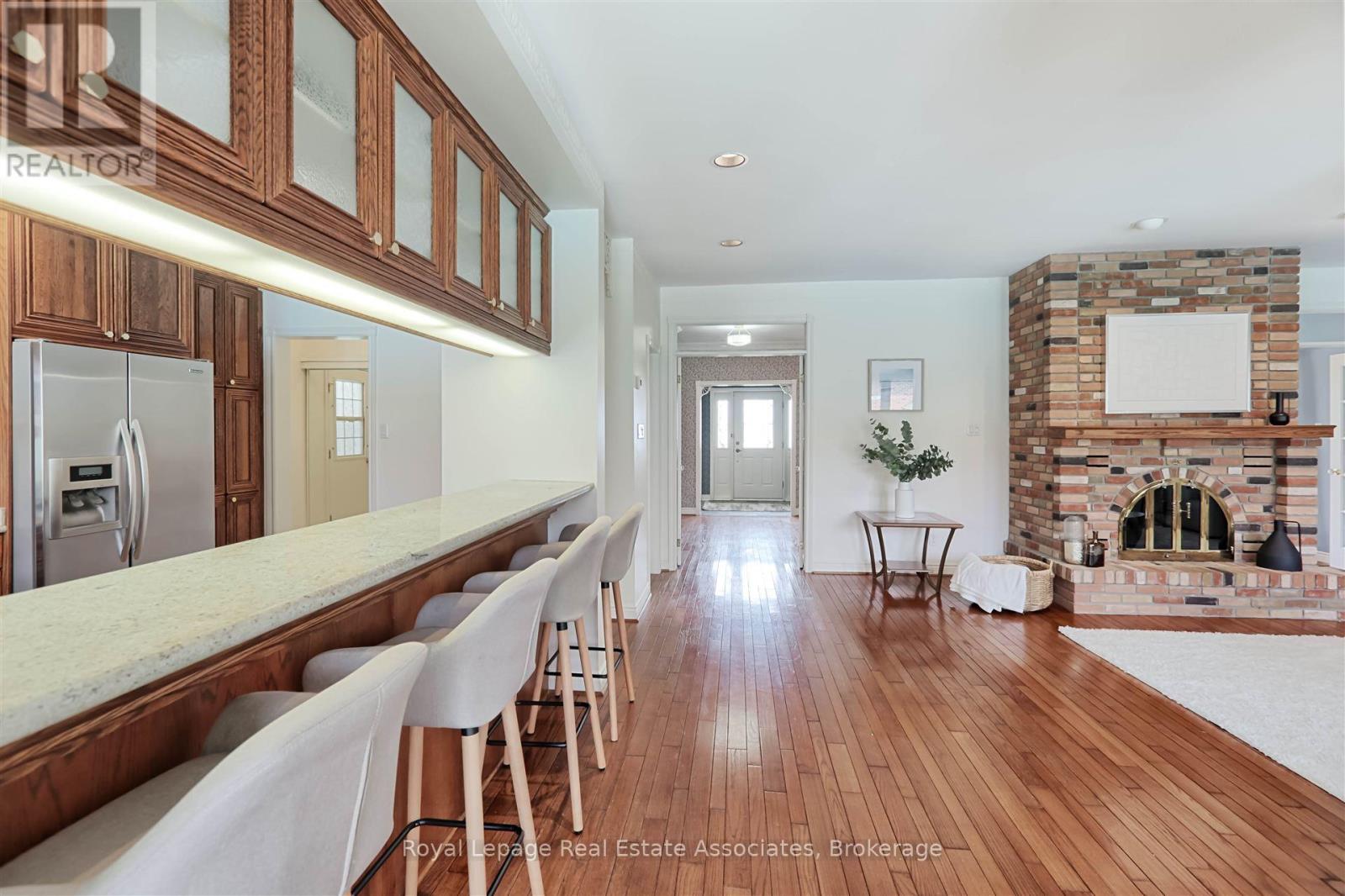 599 Lakeside Avenue, Mississauga, Ontario  L5G 1N7 - Photo 11 - W12263166