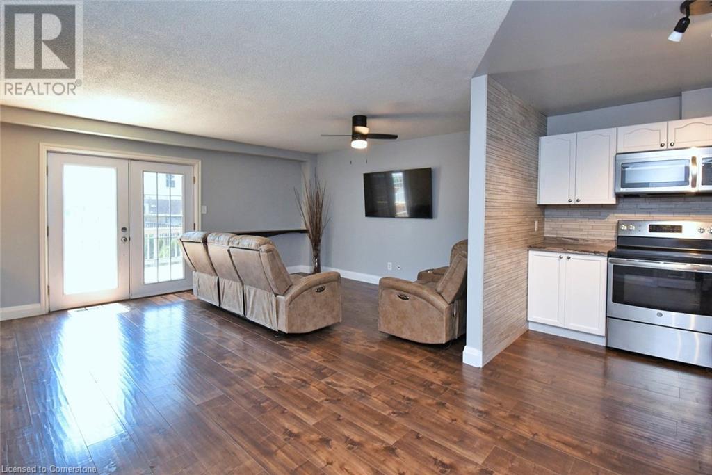 Property at 4874 JOHN Street image 5