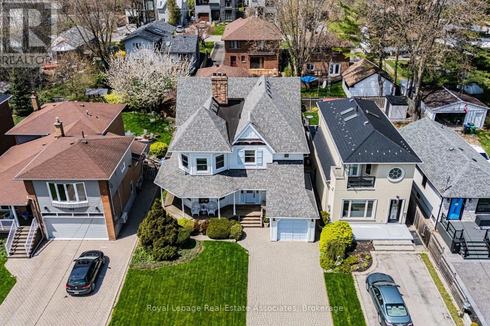 Property at 599 LAKESIDE AVENUE image 3