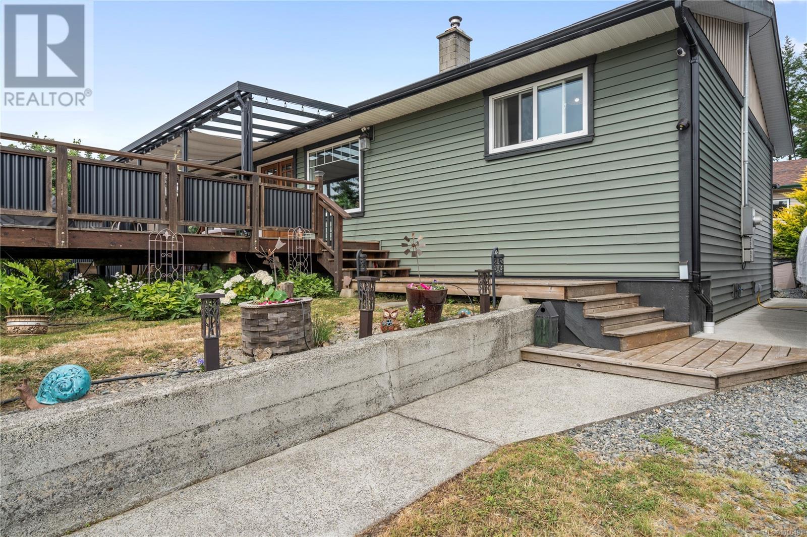 Property at 1669 Gerrand Rd image 1