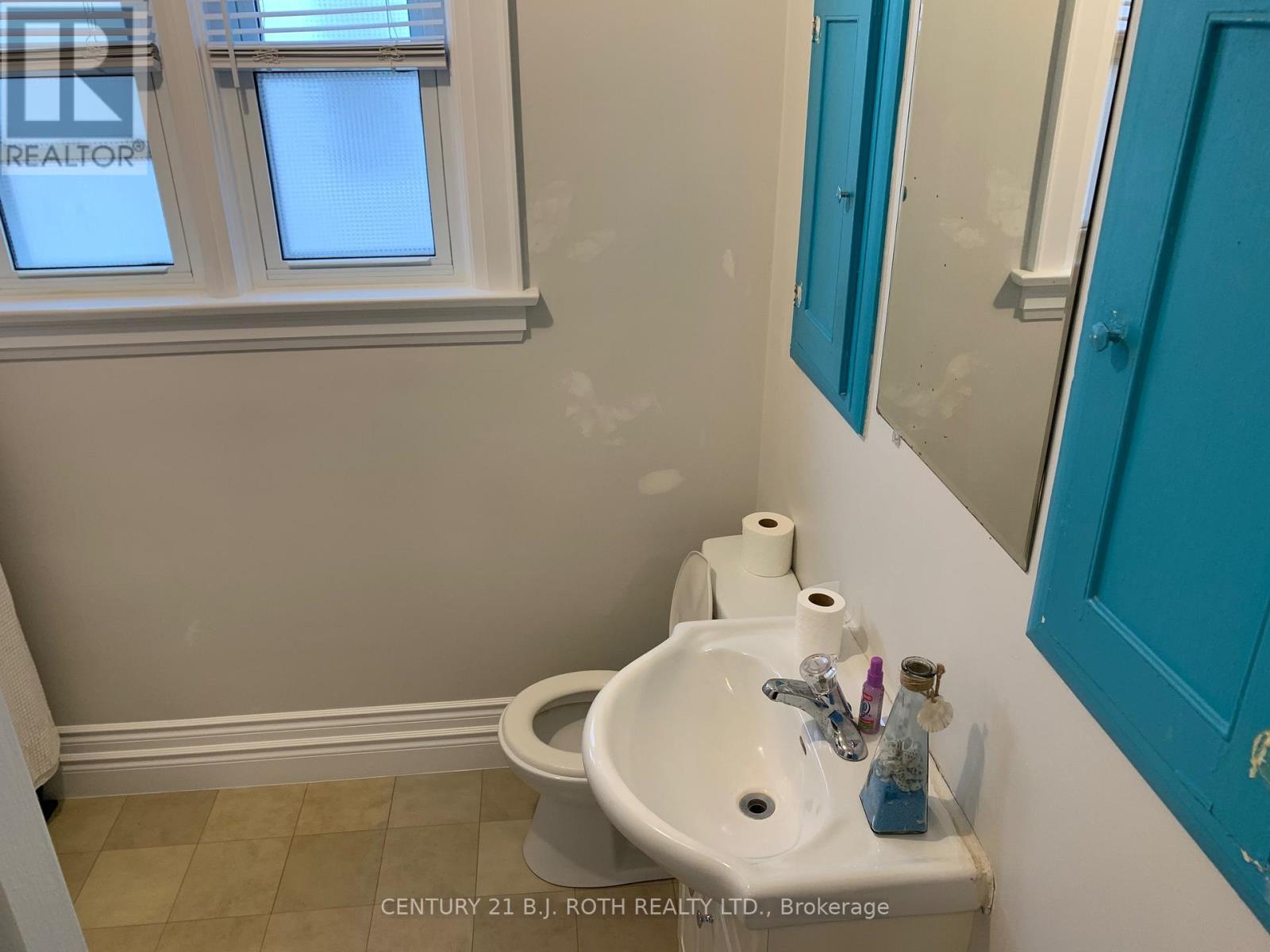156 Dunlop Street W, Barrie, Ontario  L4N 1B2 - Photo 36 - S12251858