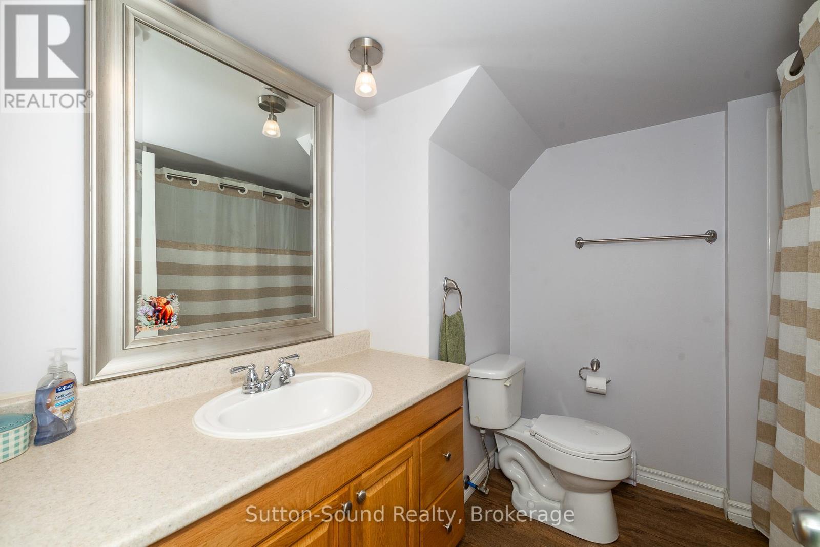 60 Mill Street, Arran-Elderslie, Ontario  N0H 2N0 - Photo 12 - X12263531