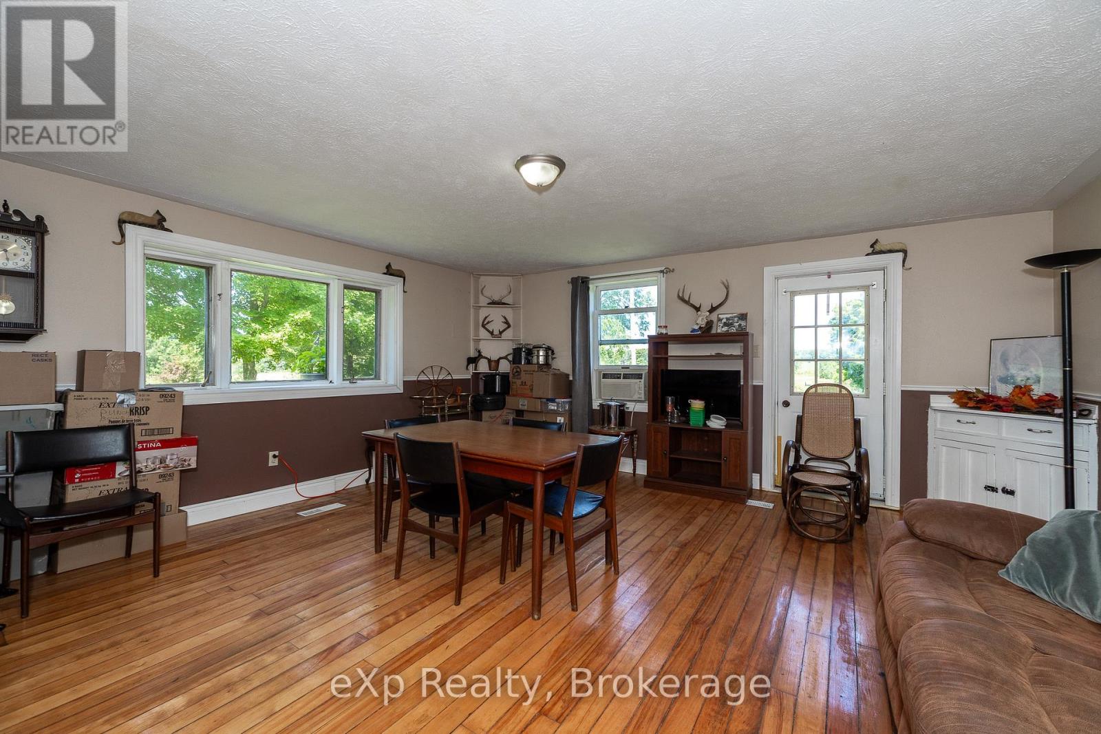 463086 Concession 24, Georgian Bluffs, Ontario  N0H 2T0 - Photo 25 - X12263546