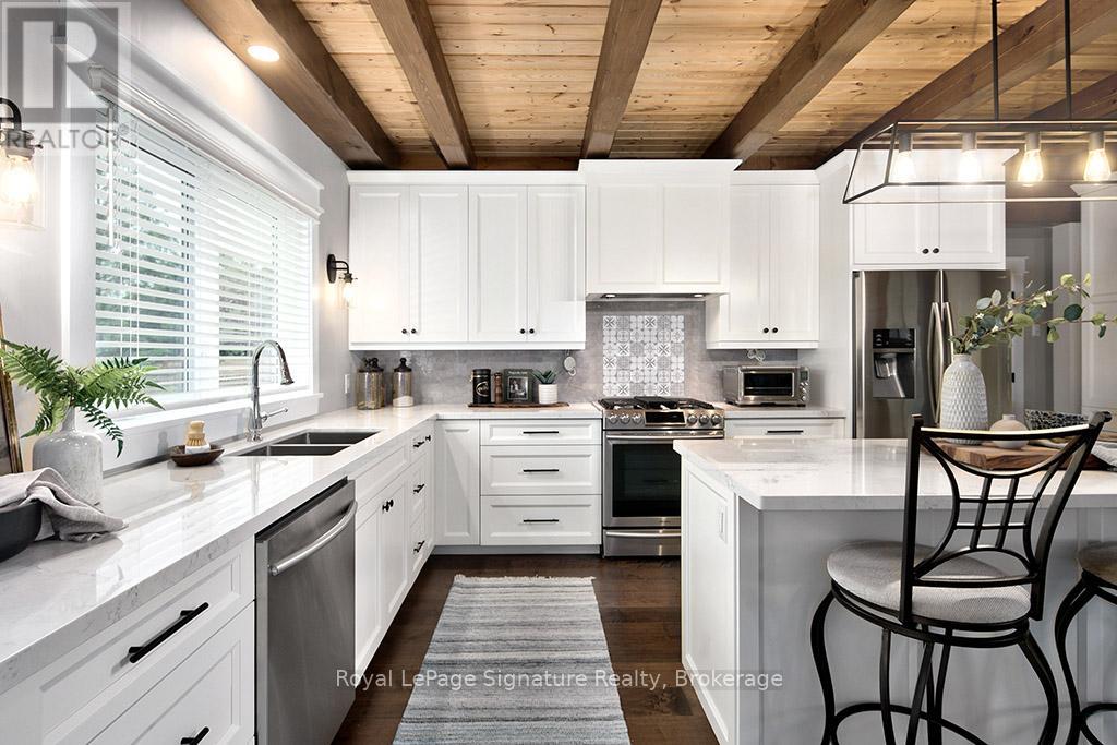 189 Brooker Boulevard, Blue Mountains, Ontario  L9Y 0L3 - Photo 14 - X12263657