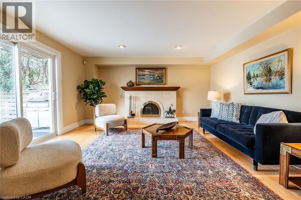 887 Montgomery Drive, Ancaster, Ontario  L9G 3H6 - Photo 8 - 40747967