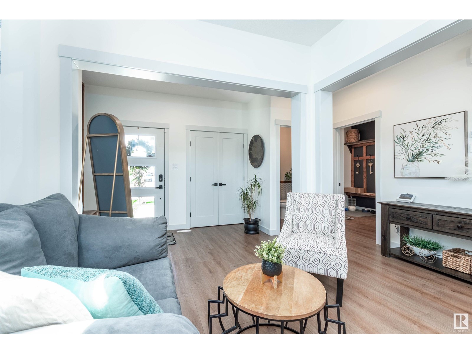 Property at 57 SAVOY CR image 5
