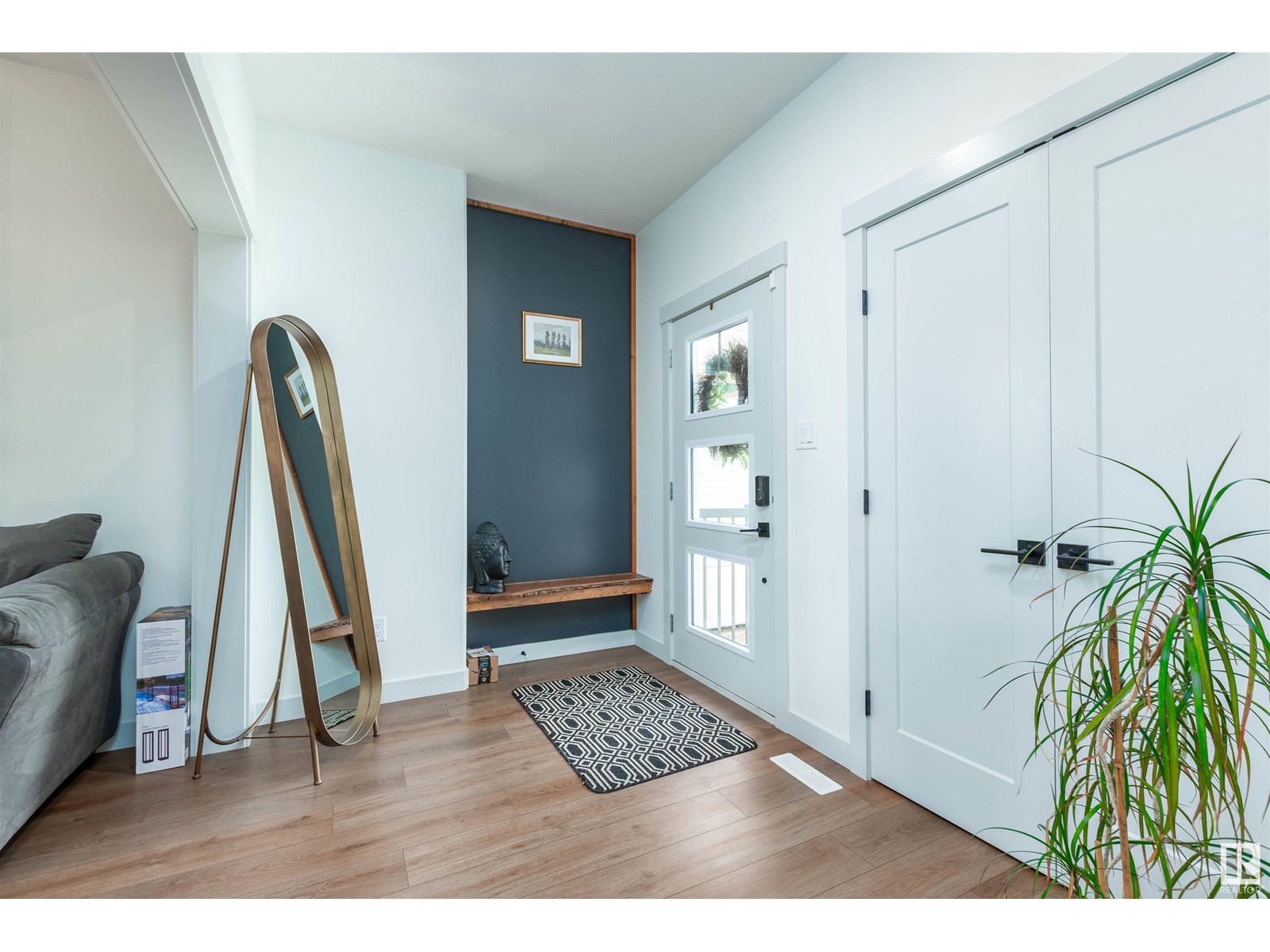 Property at 57 SAVOY CR image 3