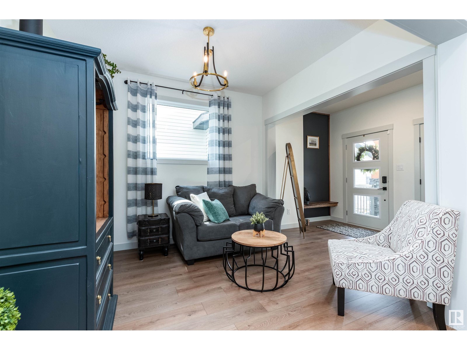 Property at 57 SAVOY CR image 4