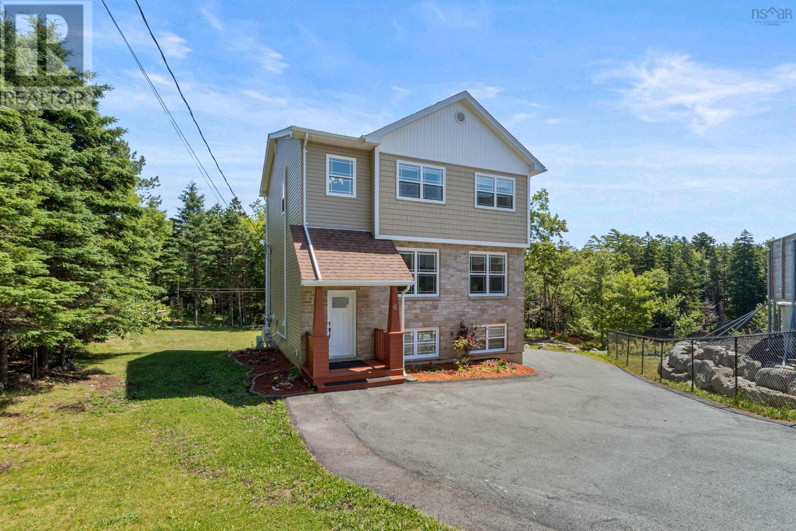 Property at 6 Riverwood Drive image 2
