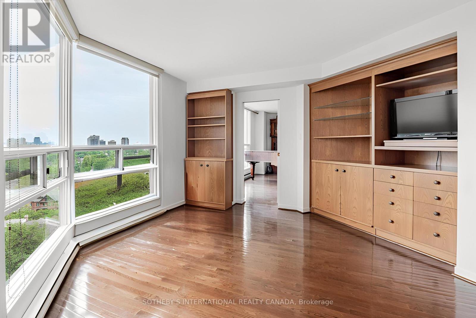 1403 - 240 Heath Street W, Toronto (Forest Hill South), Ontario  M5P 3L5 - Photo 17 - C12263612