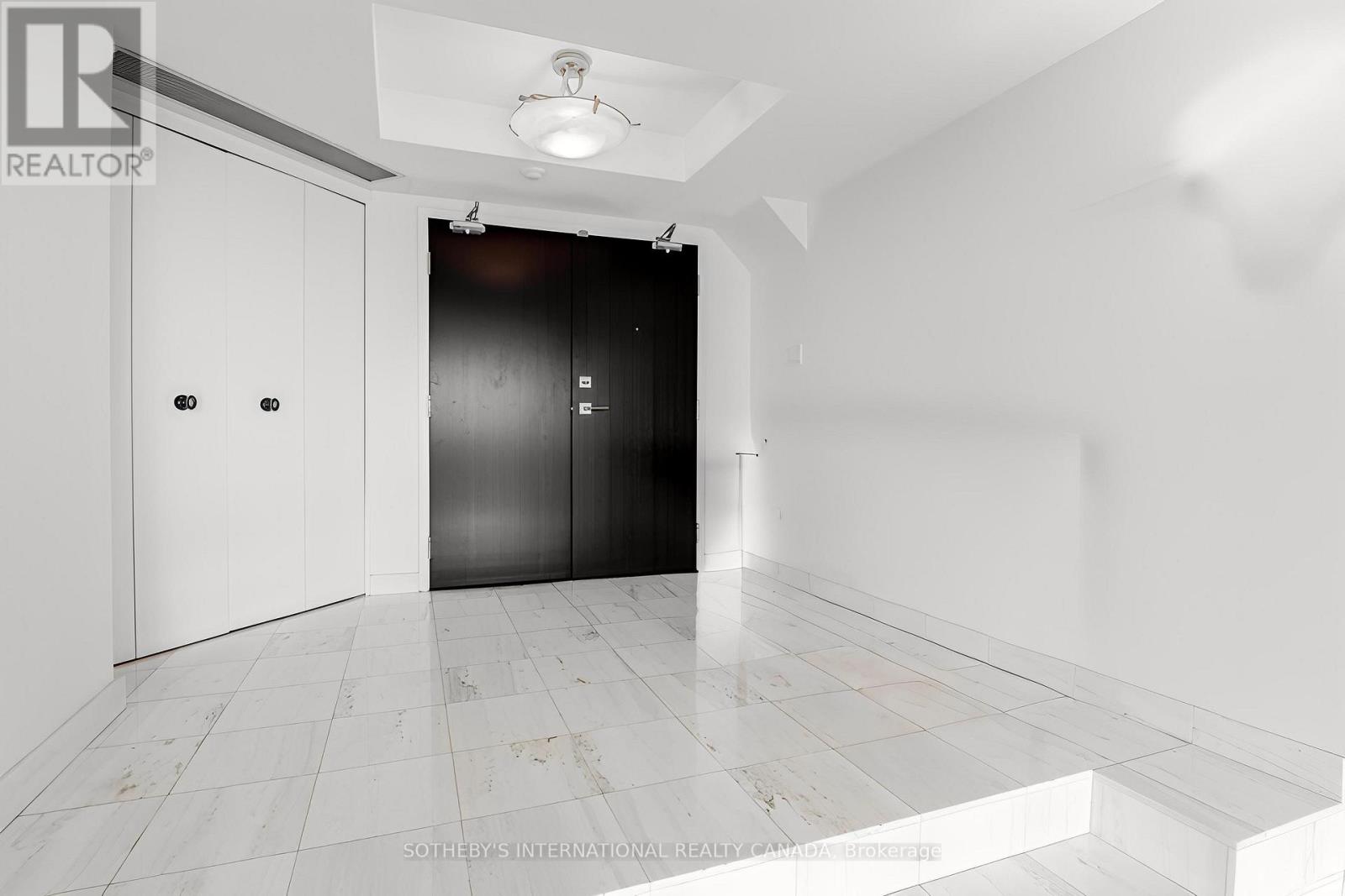 1403 - 240 Heath Street W, Toronto (Forest Hill South), Ontario  M5P 3L5 - Photo 2 - C12263612