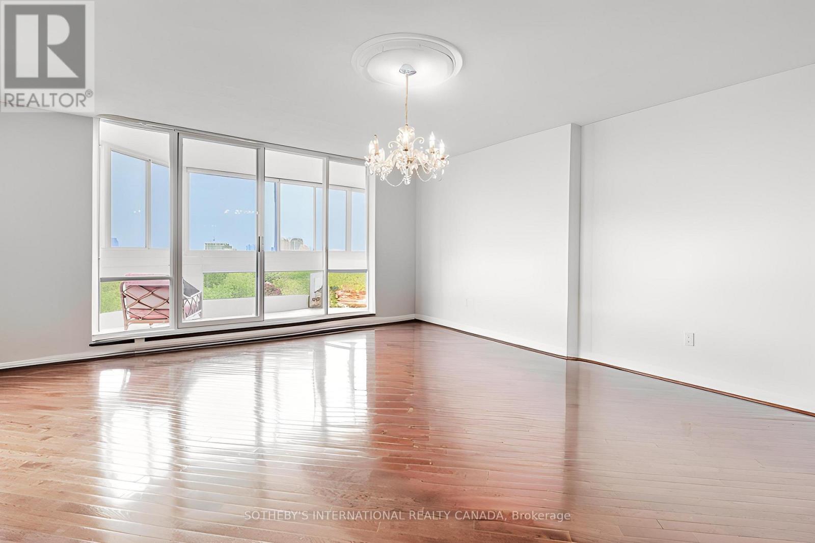 1403 - 240 Heath Street W, Toronto (Forest Hill South), Ontario  M5P 3L5 - Photo 5 - C12263612