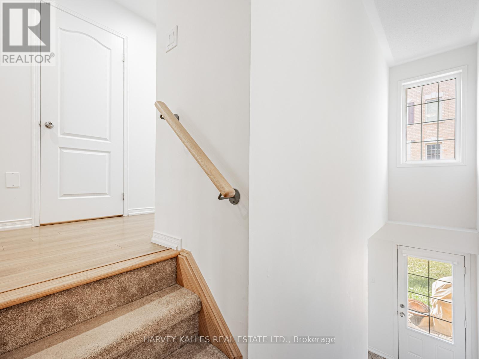 38 Glenstal Path, Oshawa, Ontario  L1L 0L2 - Photo 14 - E12263578