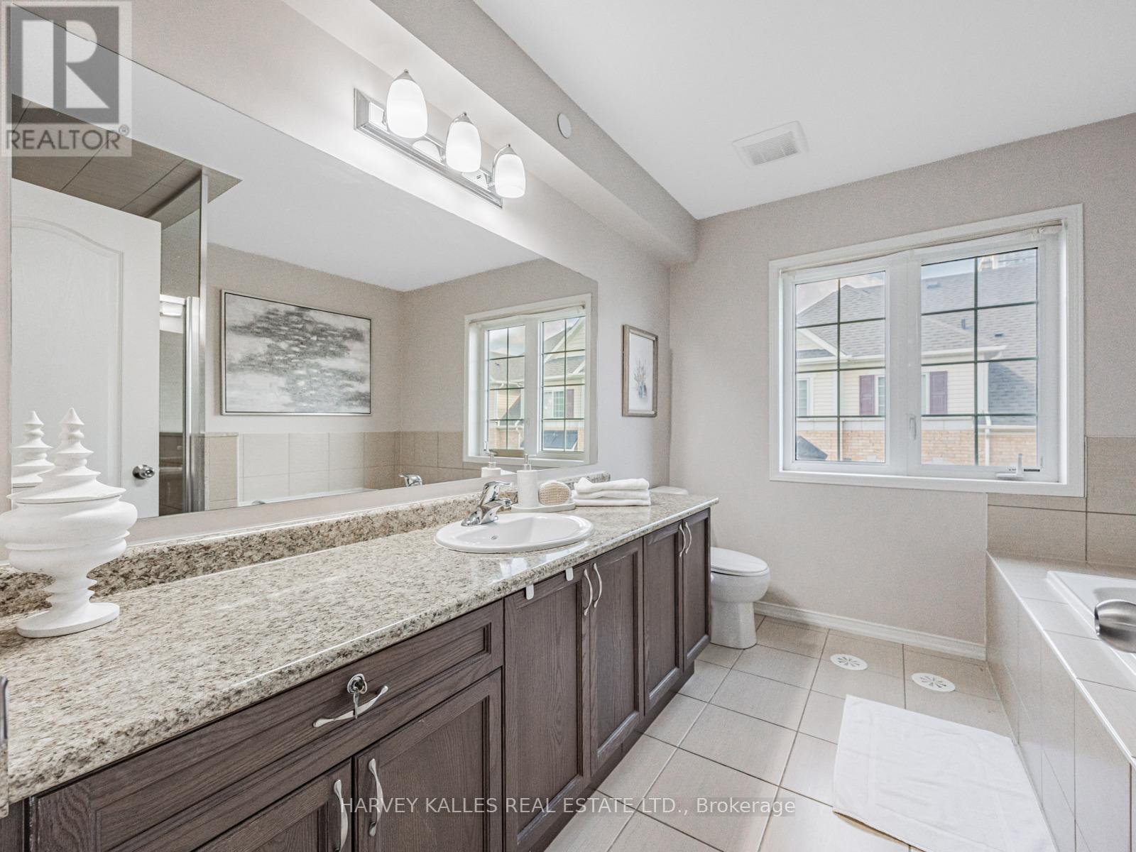 38 Glenstal Path, Oshawa, Ontario  L1L 0L2 - Photo 18 - E12263578