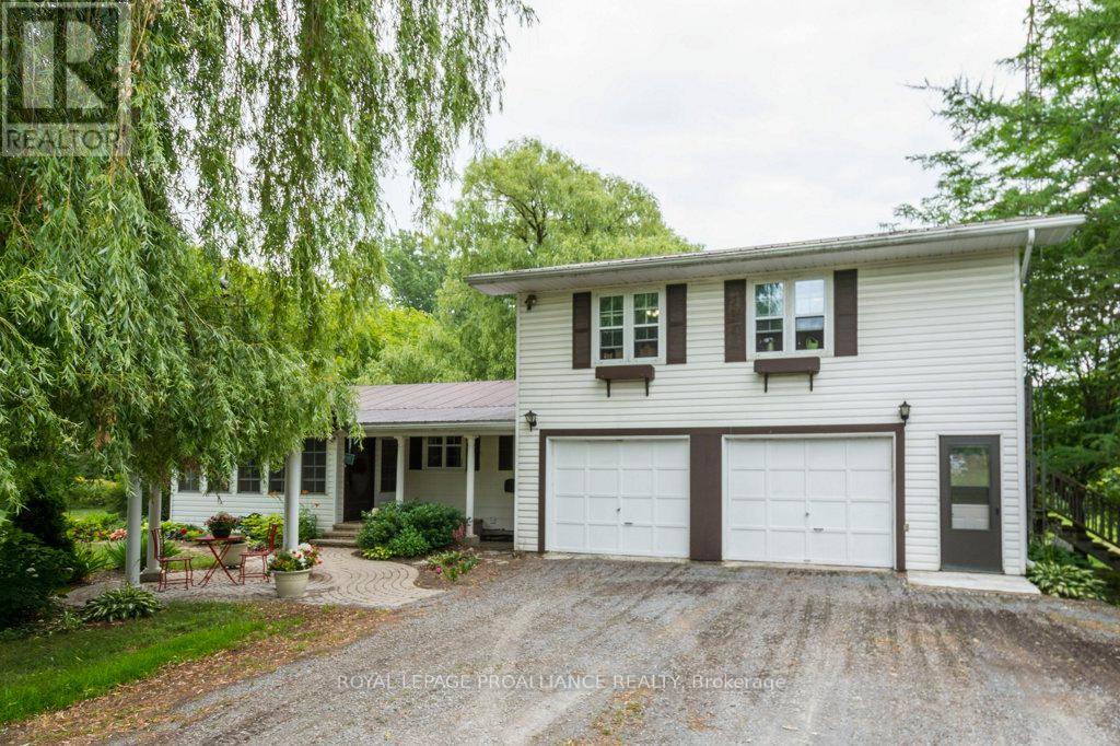 21 Storms Lane, Prince Edward County, Ontario  K0K 2P0 - Photo 1 - X12263773