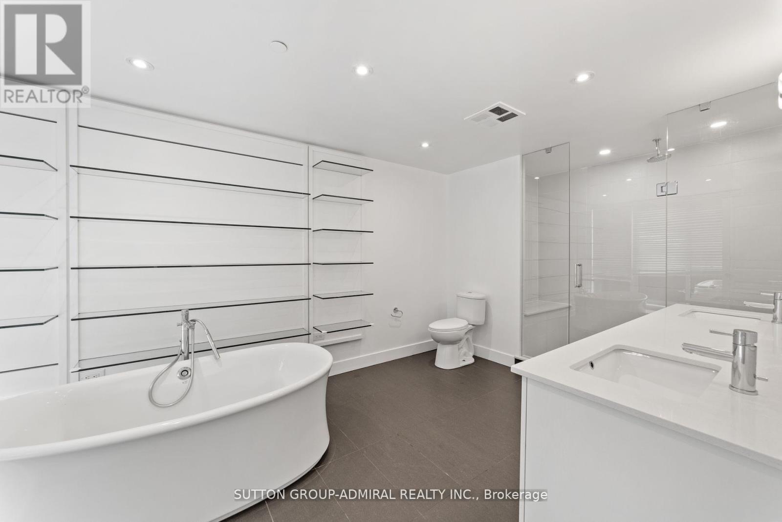 514 - 7608 Yonge Street, Vaughan, Ontario  L4J 0J5 - Photo 16 - N12263588