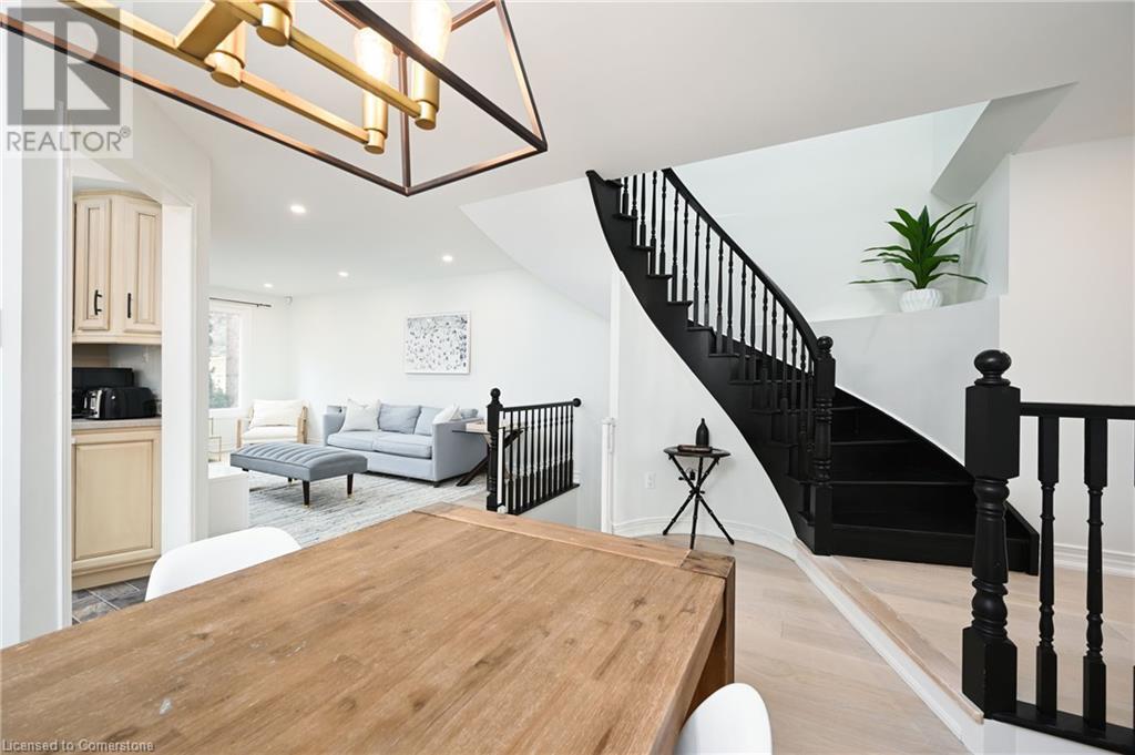 30 Nelson Street, Oakville, Ontario  L6L 3H6 - Photo 6 - 40733021