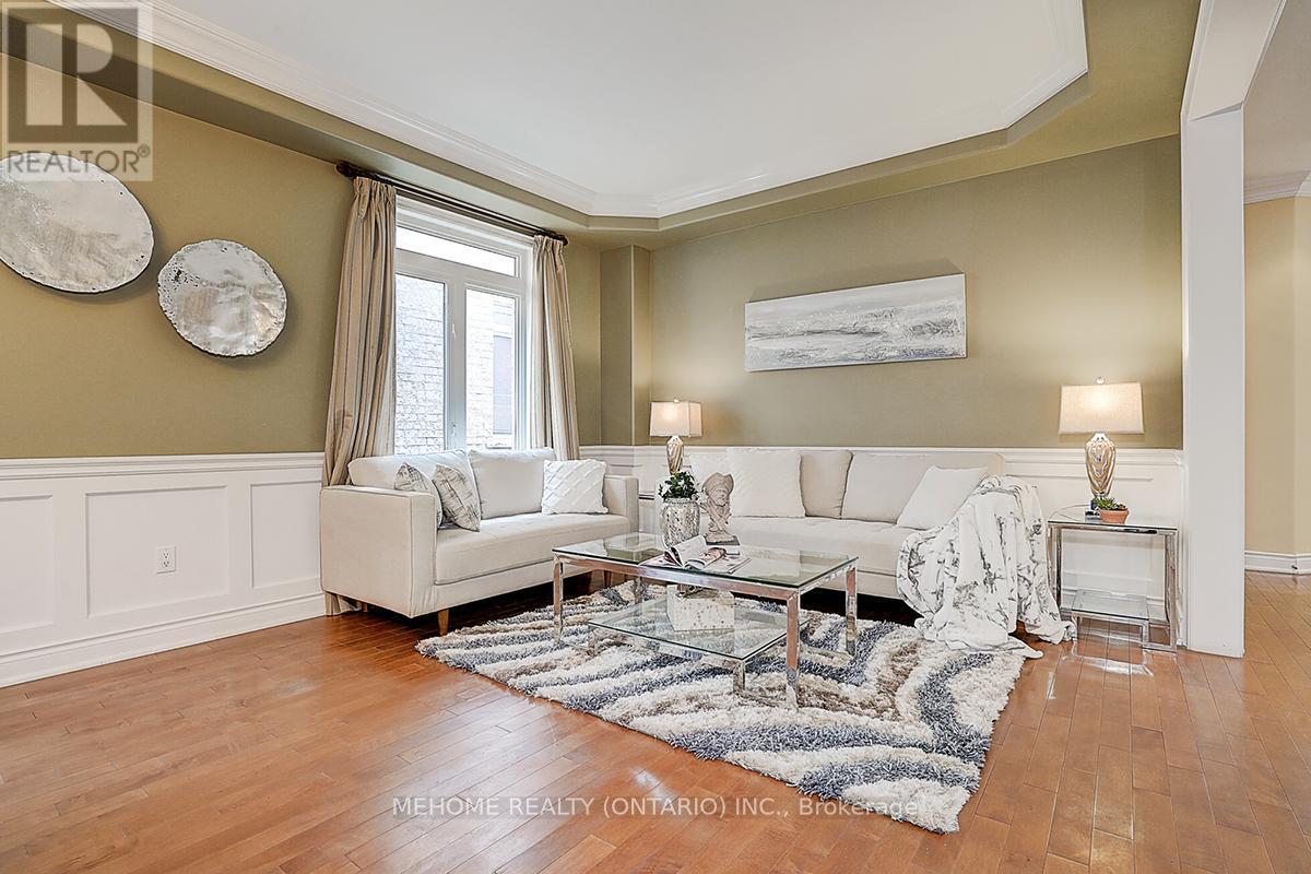 40 Westminster Circle, Barrie, Ontario  L4M 0A5 - Photo 10 - S12263560