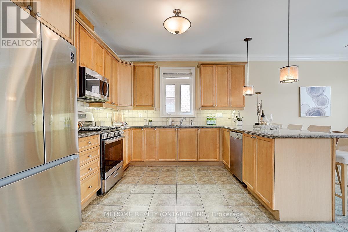 40 Westminster Circle, Barrie, Ontario  L4M 0A5 - Photo 18 - S12263560