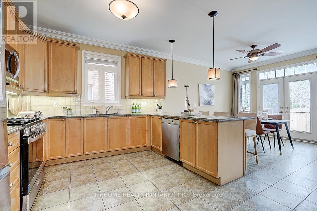 40 Westminster Circle, Barrie, Ontario  L4M 0A5 - Photo 20 - S12263560