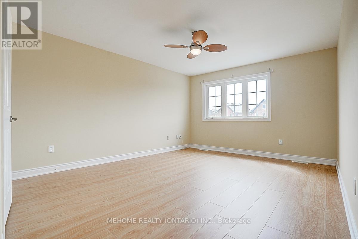 40 Westminster Circle, Barrie, Ontario  L4M 0A5 - Photo 35 - S12263560
